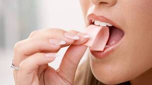 Mastique esto: el chicle sin azúcar puede ser bueno para los dientes