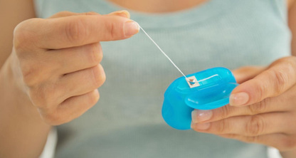 Hilo dental ¿antes o después del cepillado?