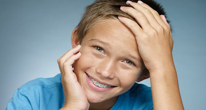 3 sugerencias para facilitar el uso del hilo dental con aparatos